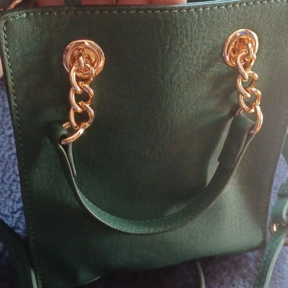 Purse - Picture 3 of 5
